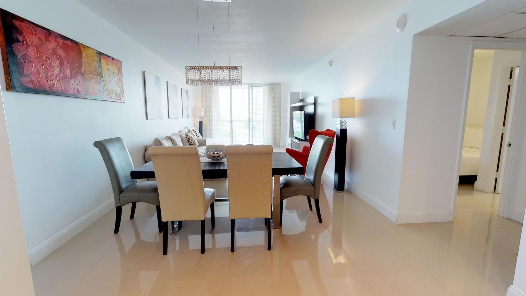 Ocean Reserve Sunny Isles Beach Exterior photo