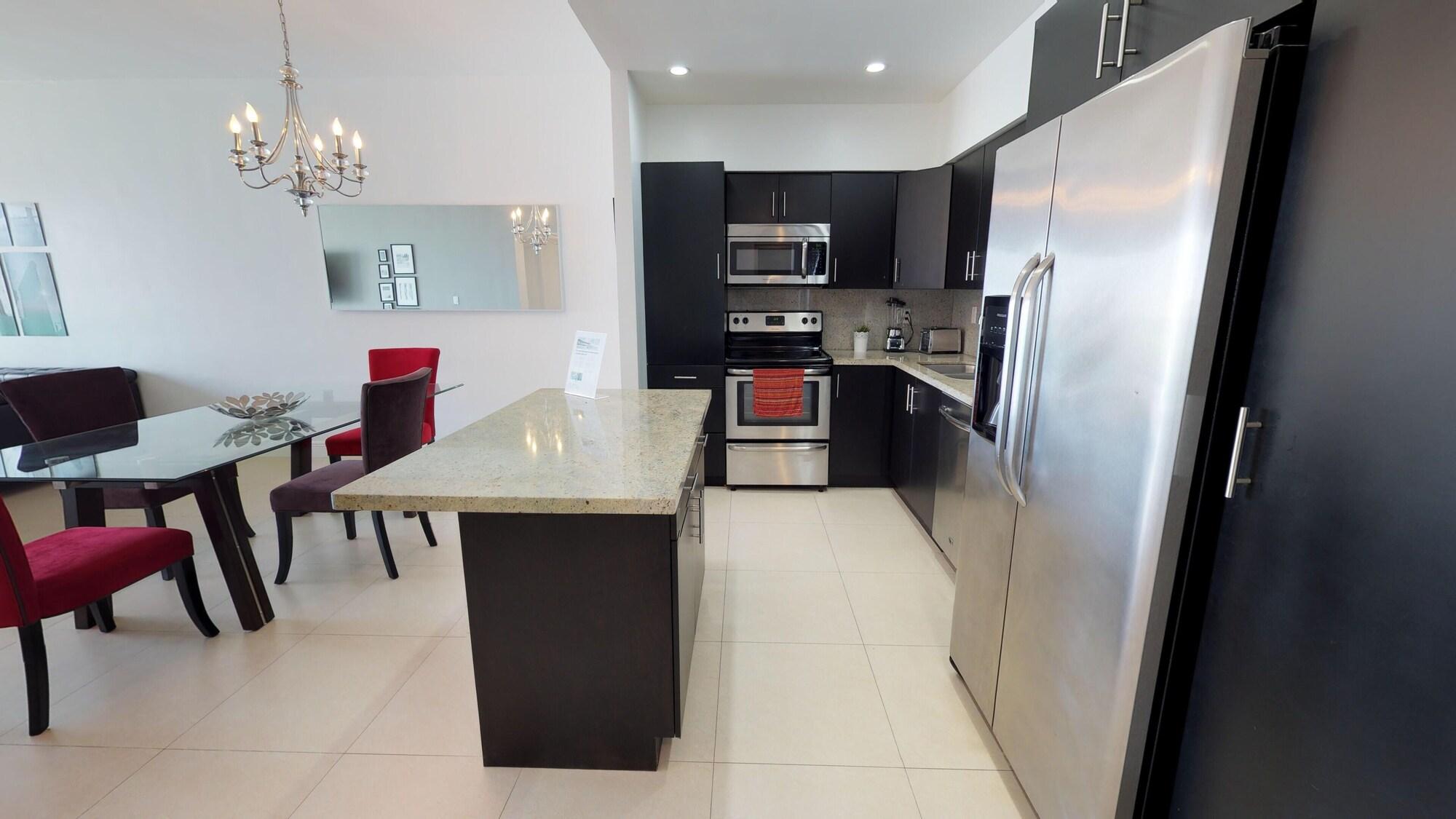 Ocean Reserve Sunny Isles Beach Exterior photo