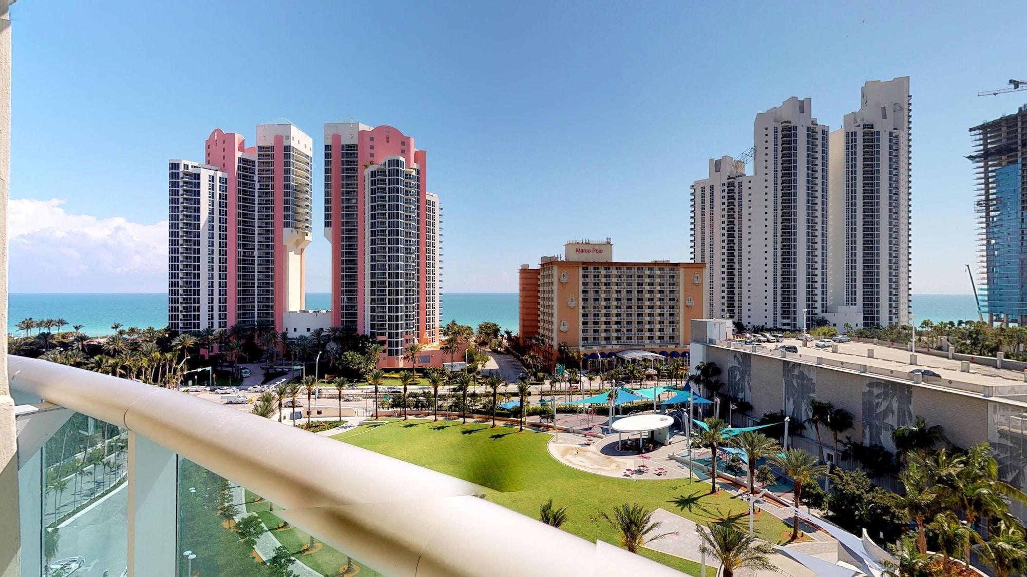 Ocean Reserve Sunny Isles Beach Exterior photo