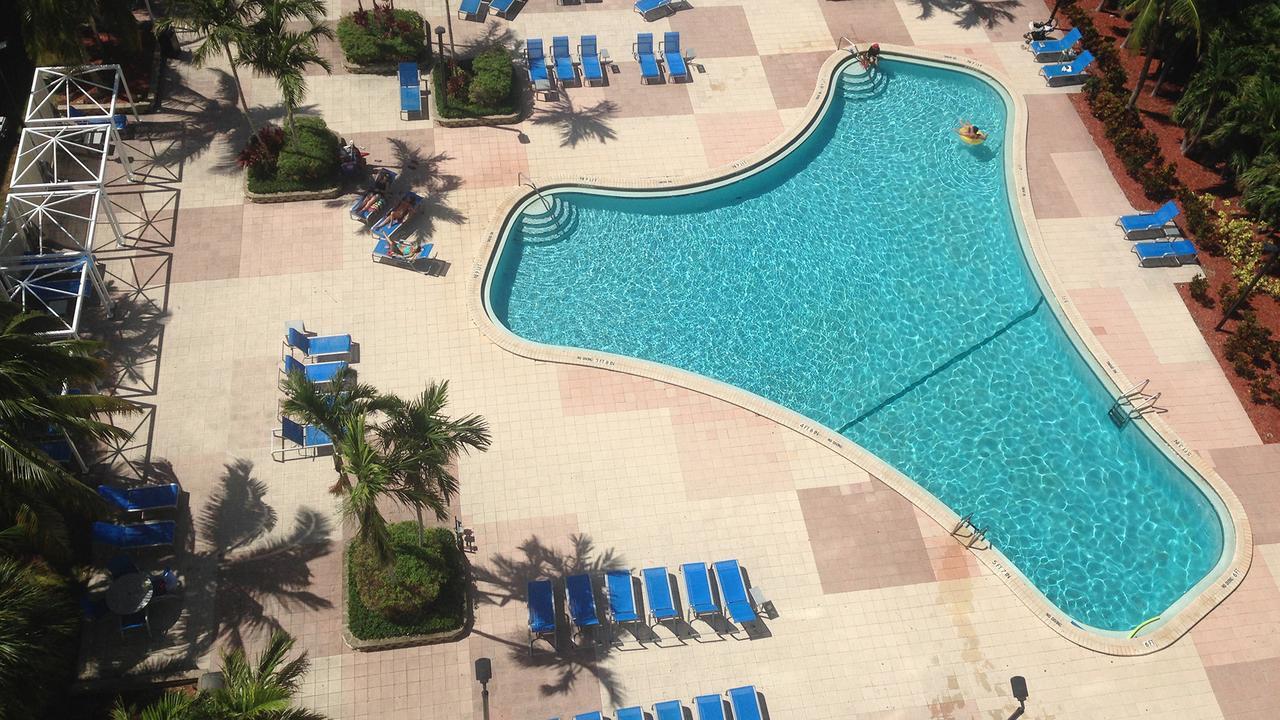Ocean Reserve Sunny Isles Beach Exterior photo