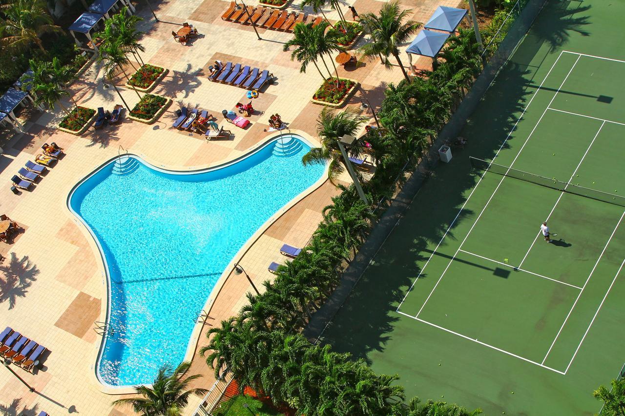 Ocean Reserve Sunny Isles Beach Exterior photo