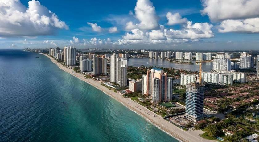 Ocean Reserve Sunny Isles Beach Exterior photo